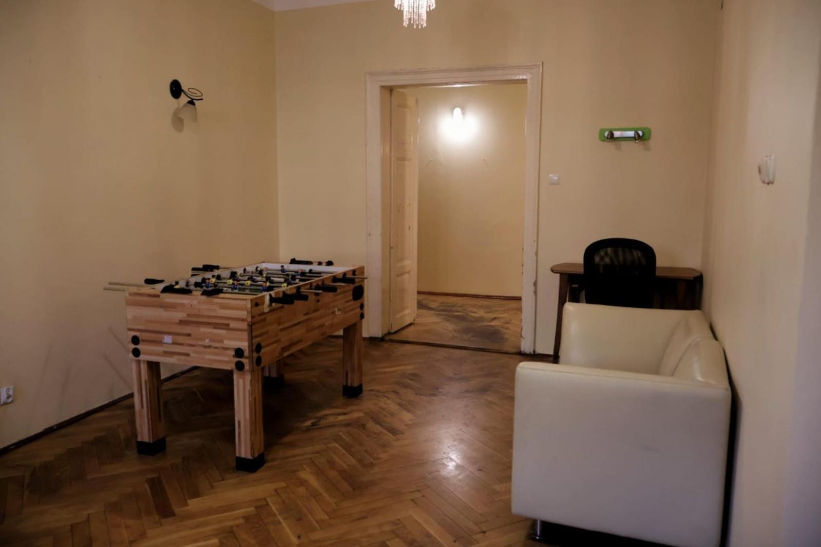 50 People Apartment Краков Экстерьер фото